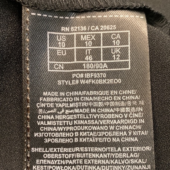 GUESS - Picture 10 of 13